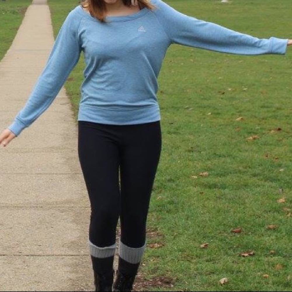 Adidas Baby Blue Crew Neck Sweatshirt 🛍